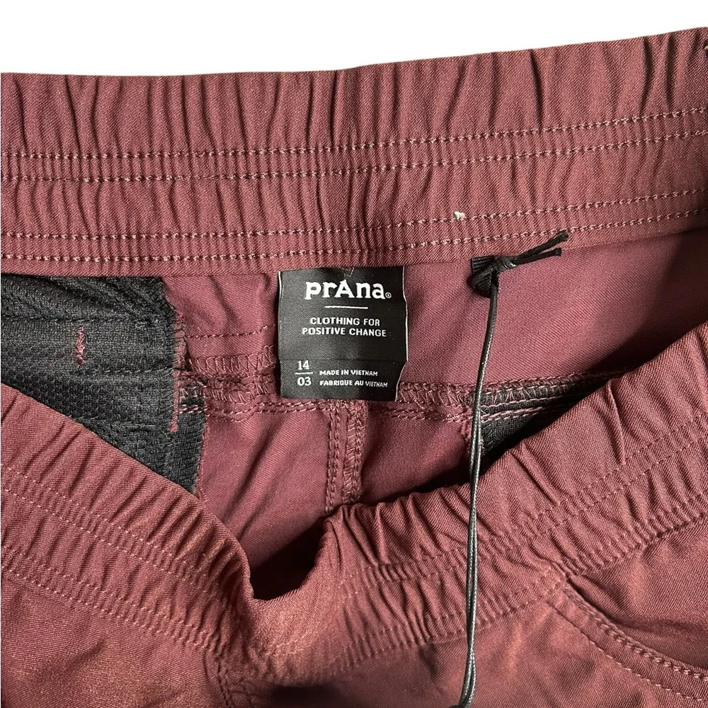New Prana‎ Women’s Halle E-Waist Short II Size 14 inseam 3”